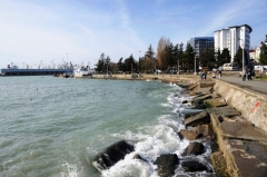 В Туапсе ведется реконструкция морской набережной