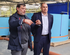 Виталий Мазнинов побывал на новом рыбзаводе в поселке Новомихайловском