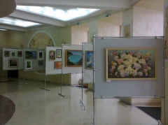 В Туапсе открылась выставка работ художников и фотографов Туапсинского района «С любовью к женщине»
