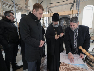 Владыка Герман освятил колокола в строящемся храме в селе Тенгинке
