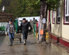 В ликвидации последствий ЧС в Туапсинском районе принимают участие волонтеры со всей Кубани