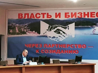 Виталий Мазнинов поставил задачу держать на ежедневном контроле санитарное состояние пляжей в Туапсинском районе и выполнение графиков вывоза в поселениях бытовых отходов