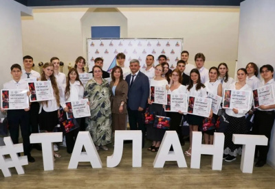Туапсинские школьники вошли в топ талантливых детей Краснодарского края Туапсинские школьники вошли в топ талантливых детей Краснодарского края