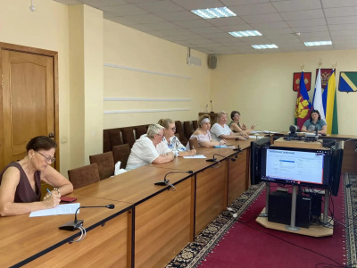 Первый обучающий семинар для представителей участковых избирательных комиссий