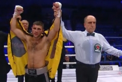 Туапсинский боксер Федор Папазов завоевал пояс чемпиона мира среди профессионалов