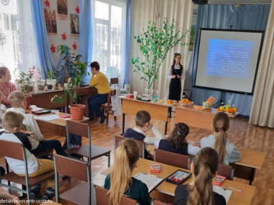 В Туапсе проходит научно-практическая конференция «Школа. Наука. Будущее»