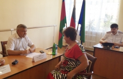 Глава Туапсинского района провел в поселке Джубге прием жителей по личным вопросам