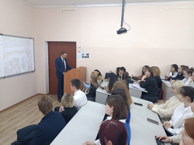 Преподаватели филиала КубГУ Славянска-на-Кубани провели в Туапсе выездной «День открытых дверей»