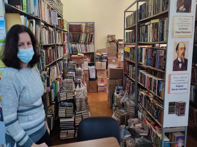 В пострадавшую во время ЧС библиотеку поселка Джубги поступают книги со всей Кубани