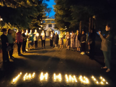 В поселке Октябрьском прошла акция «Свеча памяти»