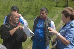 В поселениях Туапсинского района специалисты проводят консультации по борьбе с коричнево-мраморным клопом