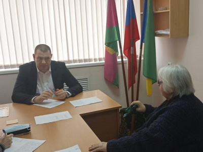 Виталий Мазнинов провел прием жителей Туапсинского района по личным вопросам