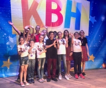 Команда КВН туапсинских школьников впервые вышла на телеэкраны и в полуфинал Всероссийской юниор-лиги клуба веселых и находчивых