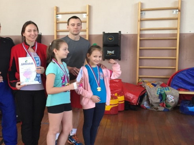 Туапсинцы выступают на соревнованиях Краснодарского края «Папа, мама и я – спортивная семья»