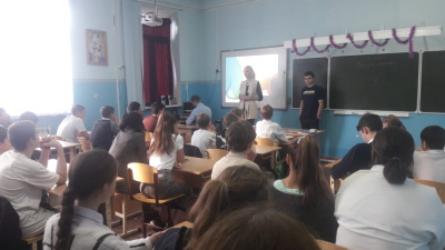 В поселке Октябрьском прошел лекторий по профилактике употребления психоактивных веществ