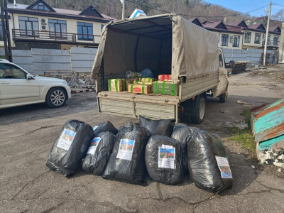 Более 20 тонн груза доставят бойцам на фронт из Туапсинского района к празднику