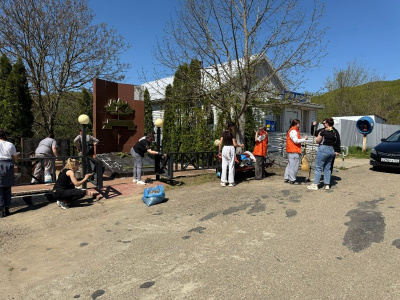 В Джубгском поселковом округе провели общественный субботник