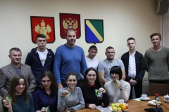 Анатолий Русин вручил детям-сиротам из Туапсинского района ключи от собственных квартир