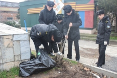 В Туапсинском районе проходят субботники у памятников погибшим в годы Великой Отечественной войны солдатам