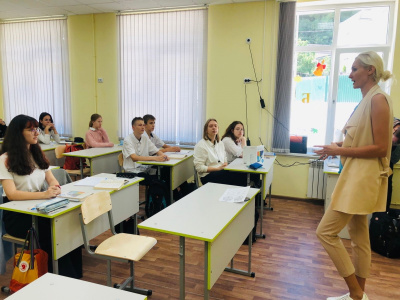 Со школьниками Туапсе провели беседу о вреде наркотиков Со школьниками Туапсе провели беседу о вреде наркотиков