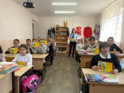 В Туапсинском районе сотрудники Госавтоинспекции посещают отдаленные сельские школы