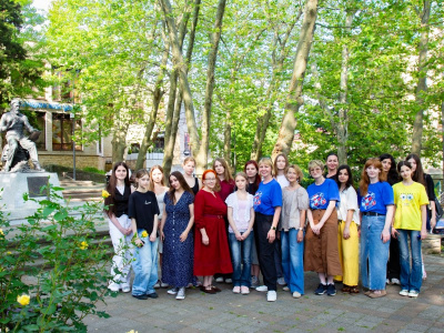 Преподаватели художественно-промышленного университета им. Строганова встретились с юными туапсинцами