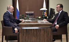 Вениамин Кондратьев стал первым губернатором, с кем Президент России встретился после своей инаугурации и обсудил выполнение нового «майского указа»