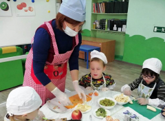 В детских садах Туапсинского района воспитатели и родители осваивают «Основы здорового питания»