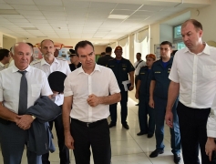 Губернатор оценил систему безопасности железнодорожного вокзала города и туапсинской СОШ № 11