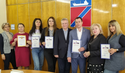 Чествование в День избирательной системы Чествование в День избирательной системы